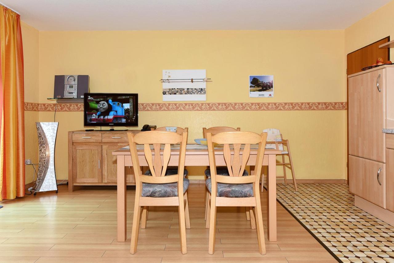 Landhaus Am Grafthof Нойхарлингерзиль Экстерьер фото